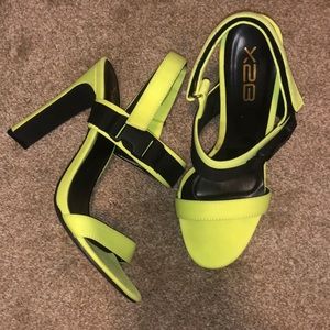 NWOT Bright Yellow Heels